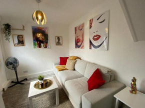 Host & Stay - Cotman Close